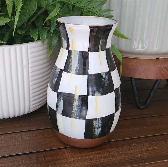 New! Black&white checked Hand-painted glass vase! - Picture 1 of 3